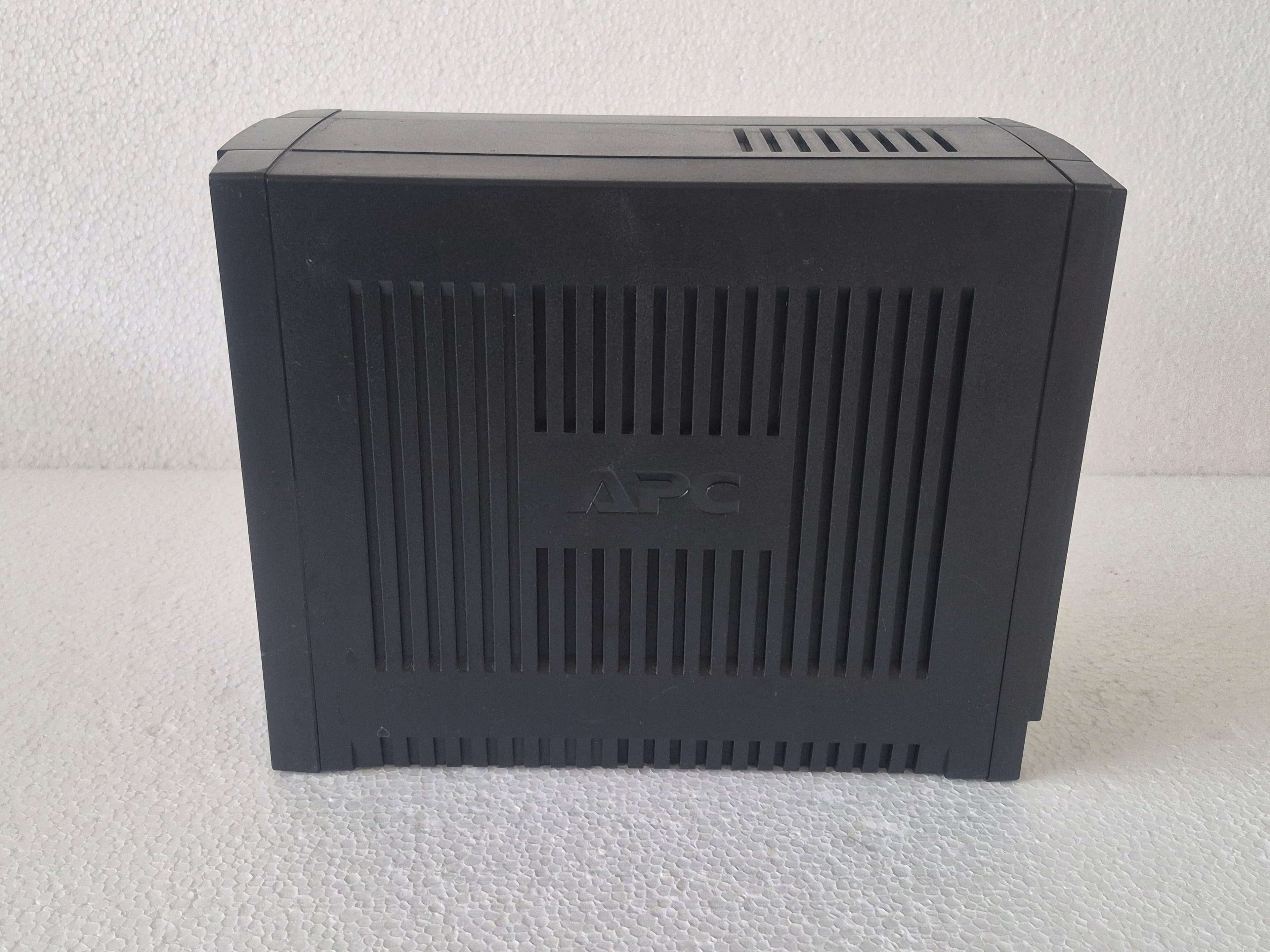 ups-back-700 slika 2