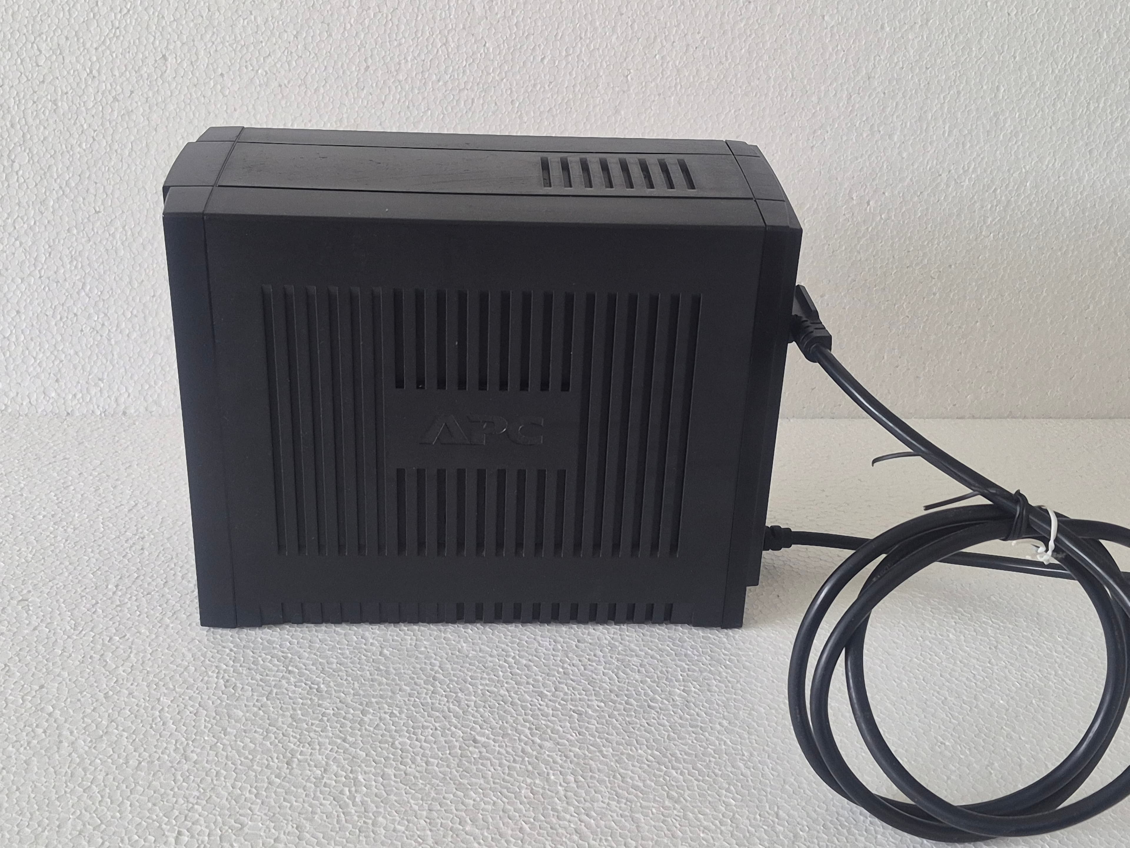 ups-back-700 slika 4