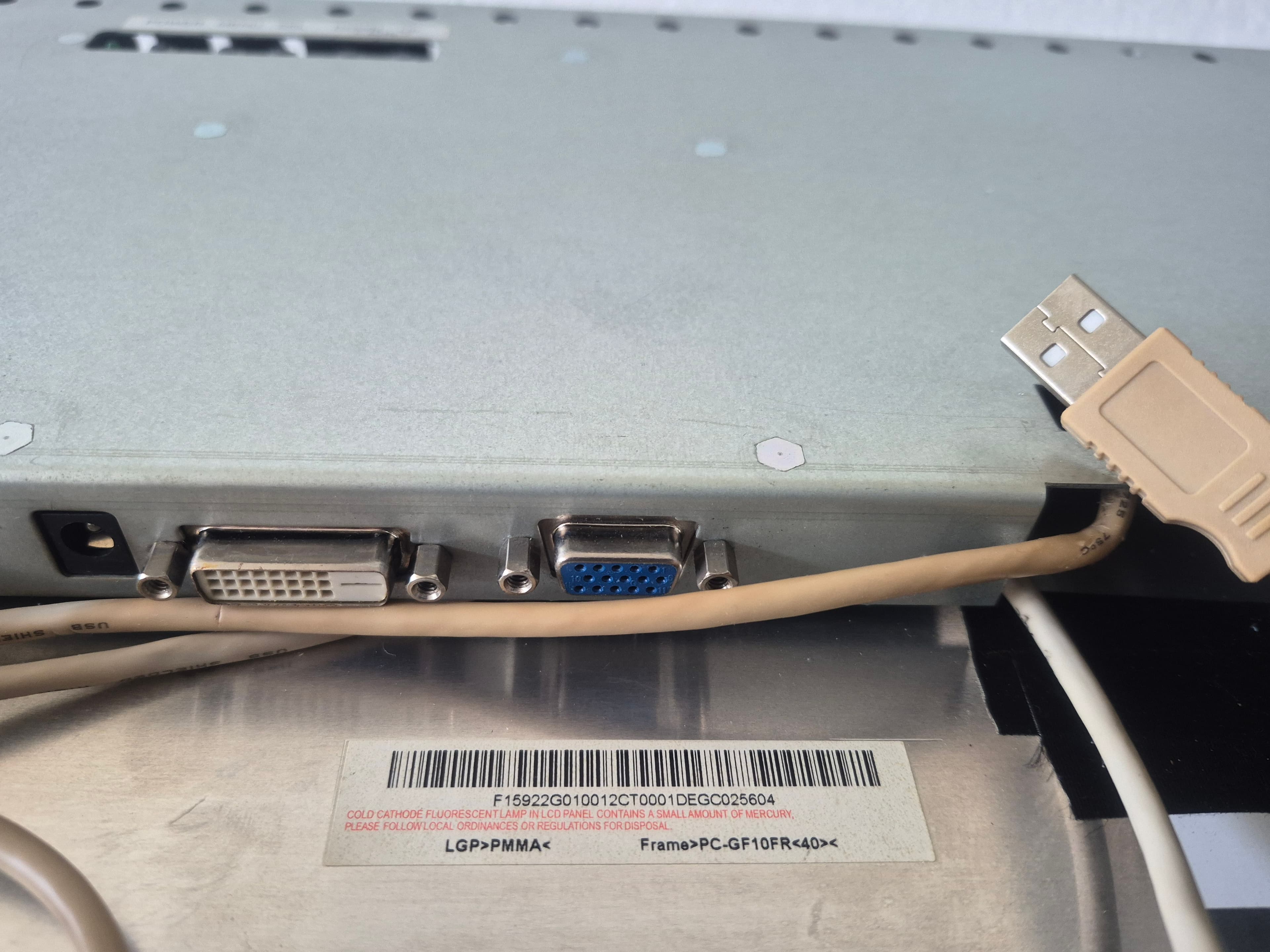 Monitor 22" EGT slika 3