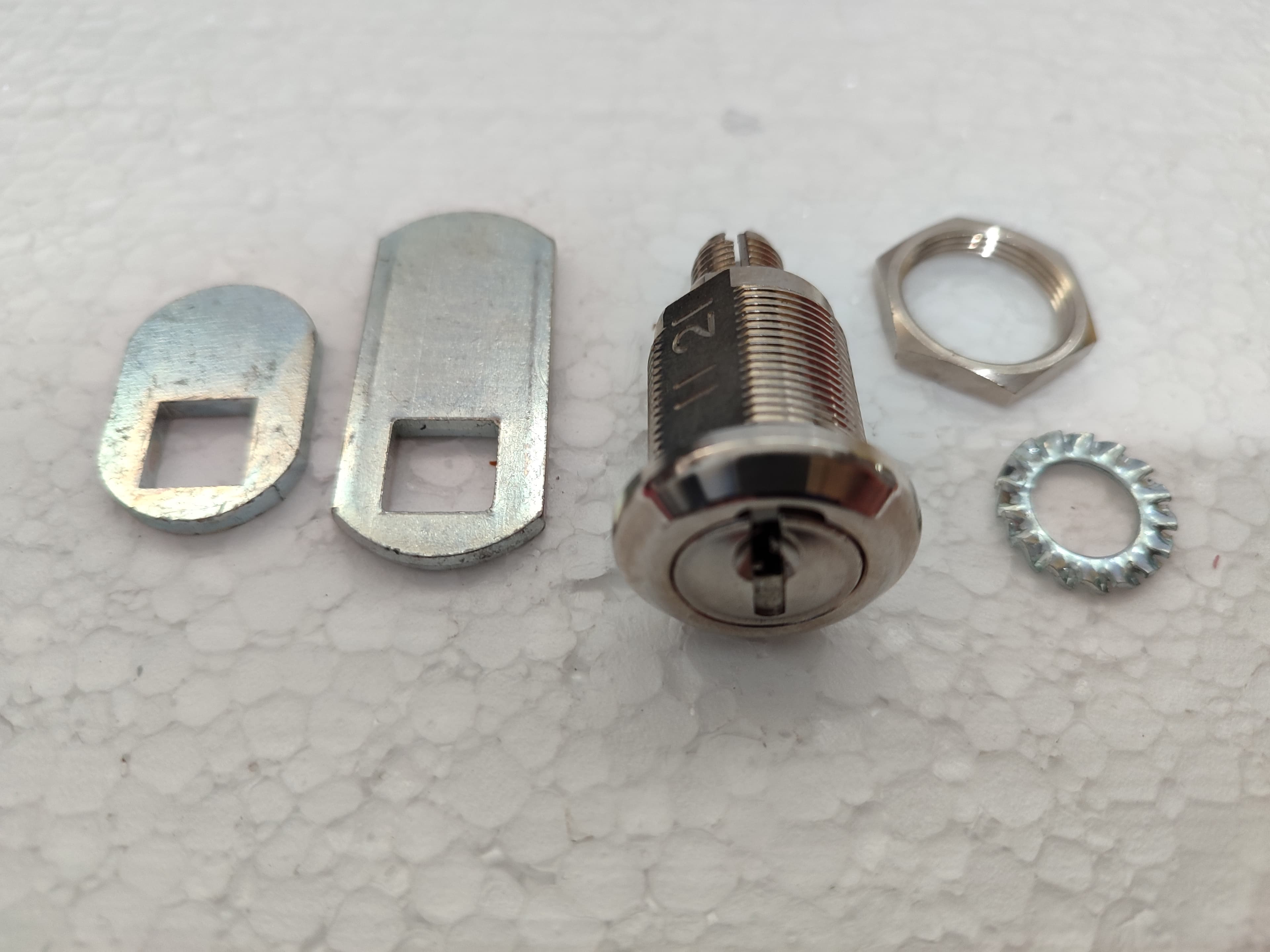 Mehanička bravica Rielda